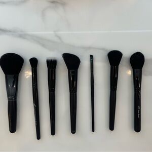 Bundle of make up brushes, Elf and Sonia Kashuk.